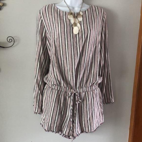 Cloth & Stone “Bella Dahl” Romper With Pockets - Picture 2 of 14